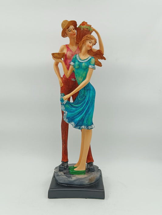 Couple Show Piece | In Love